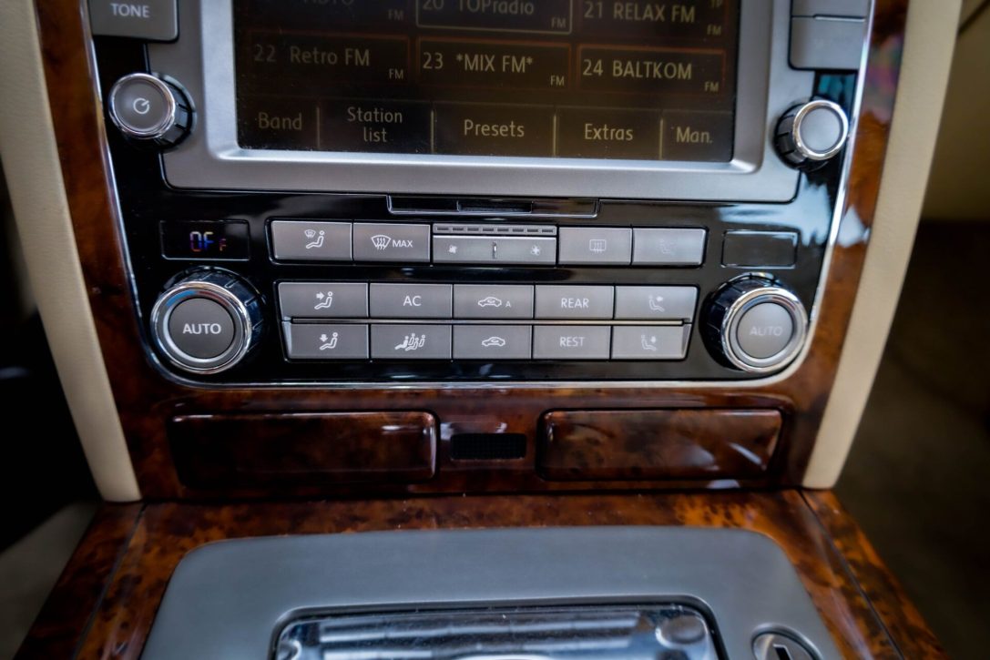 VW PHAETON