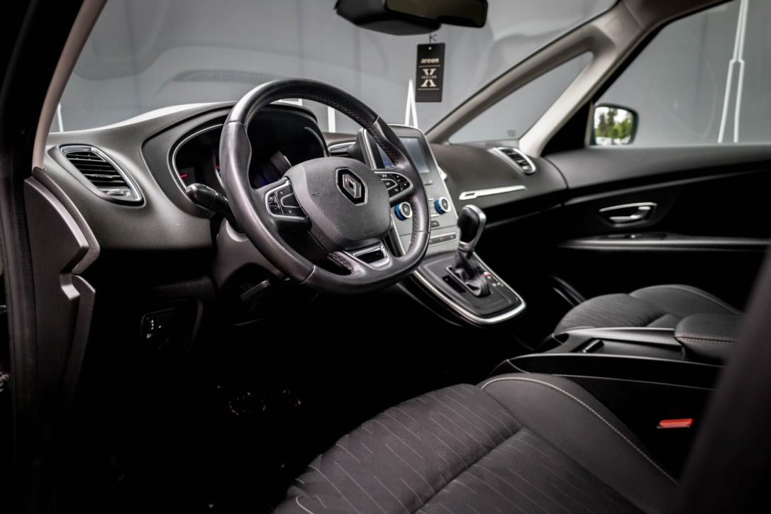 RENAULT SCENIC