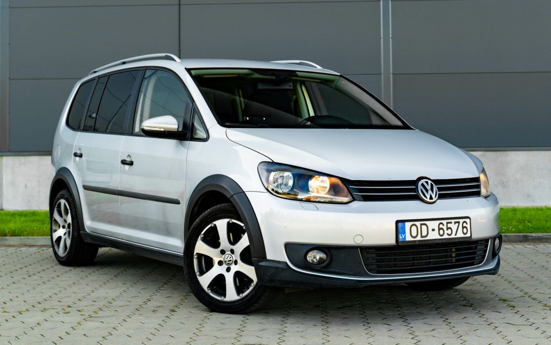 VW TOURAN