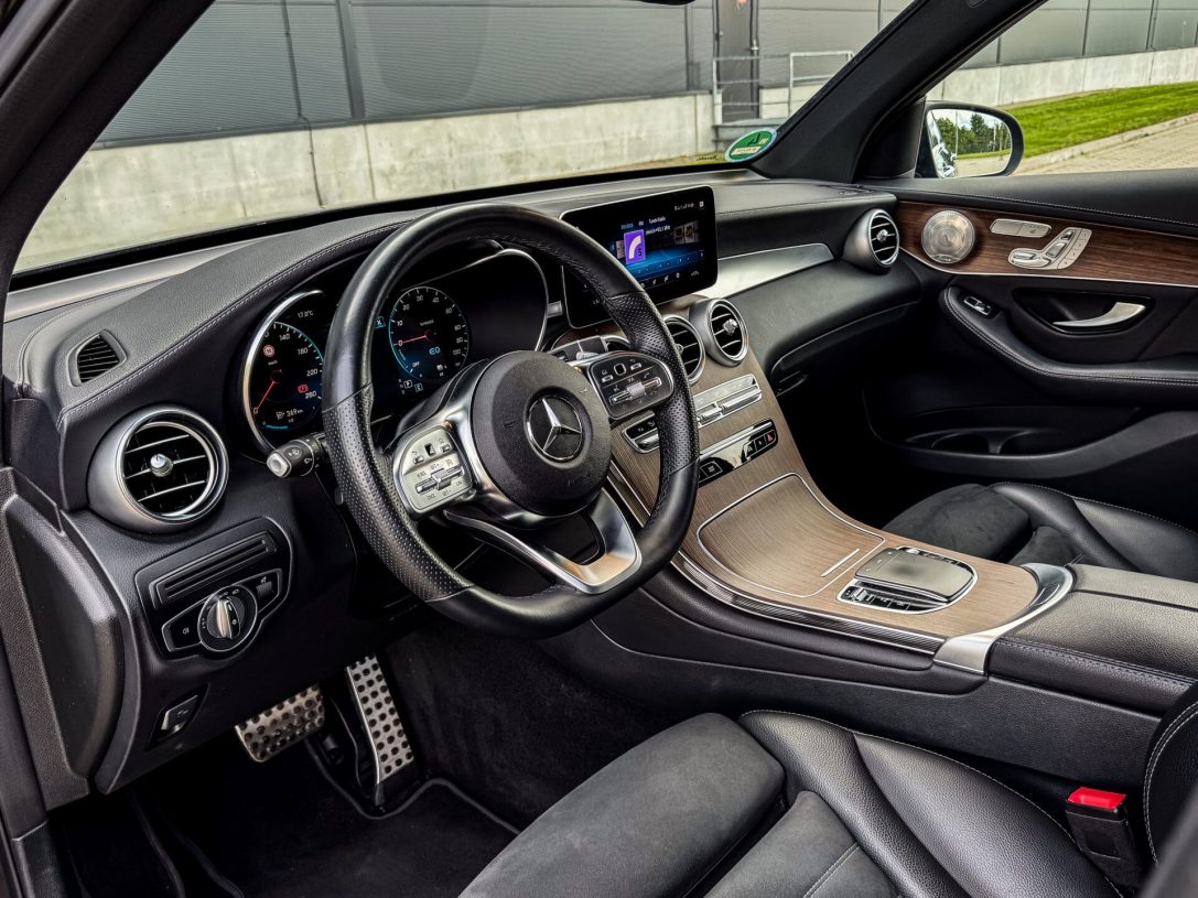 MERCEDES BENZ GLC 300 DE 4MATIC