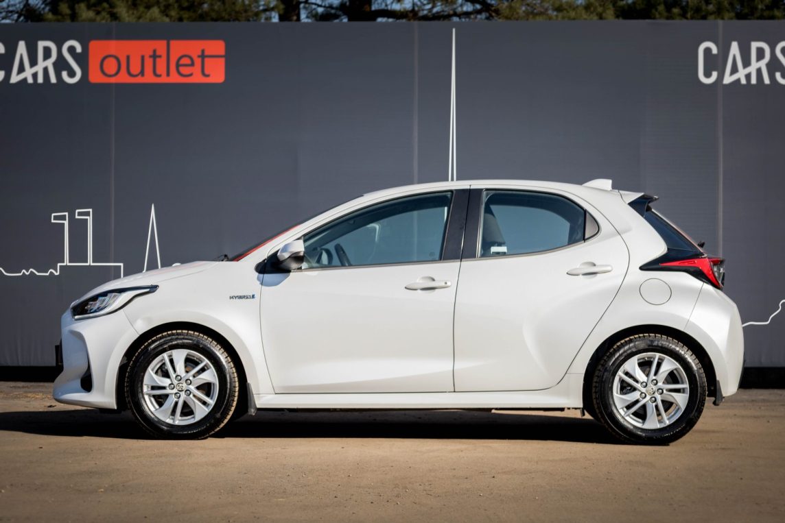 TOYOTA YARIS