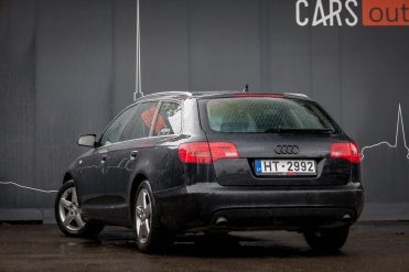 AUDI A6 AVANT