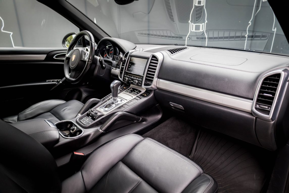 PORSCHE CAYENNE DIESEL