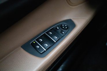 BMW 730