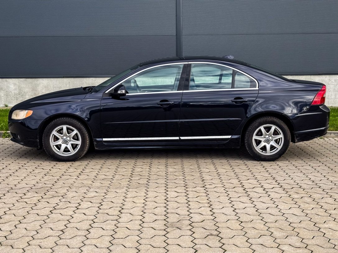 VOLVO S80