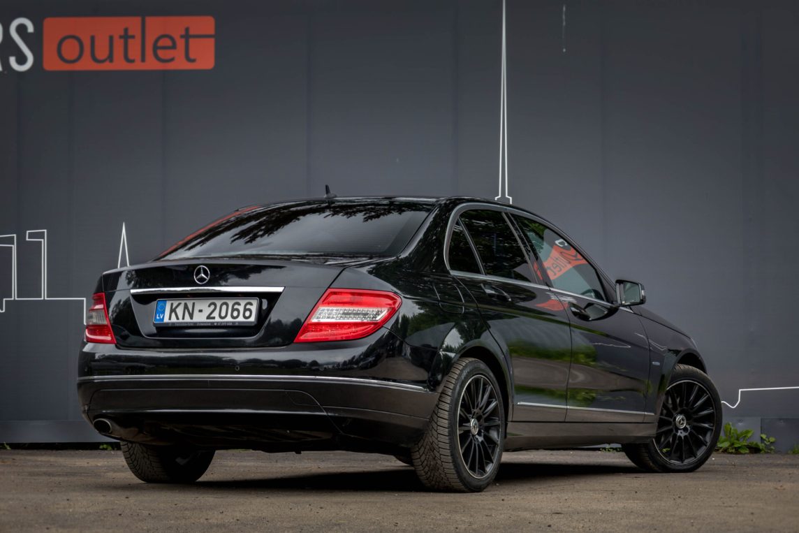 MERCEDES BENZ C 200