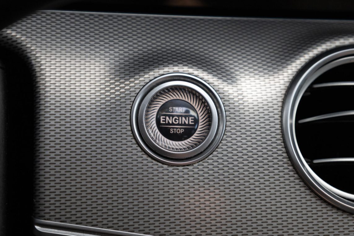 MERCEDES BENZ E220 D