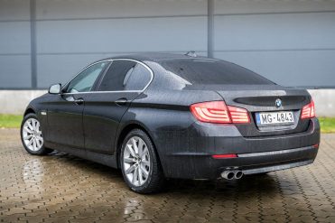 BMW 525