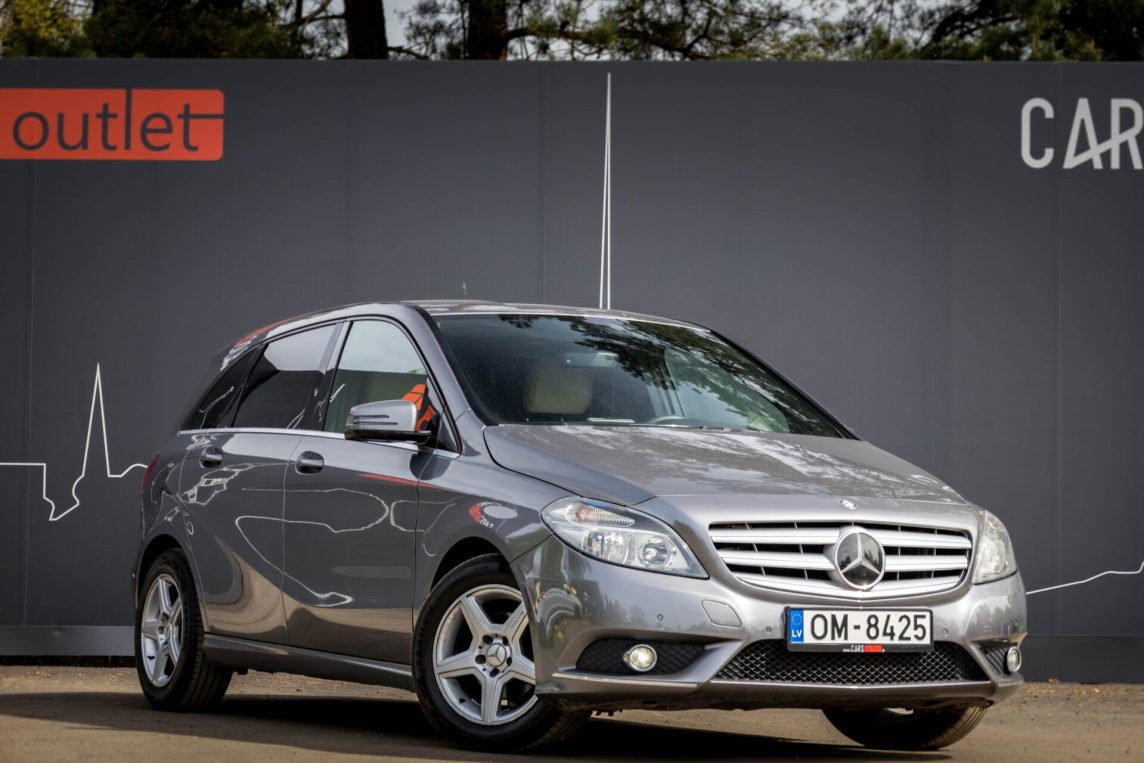 MERCEDES BENZ B 180