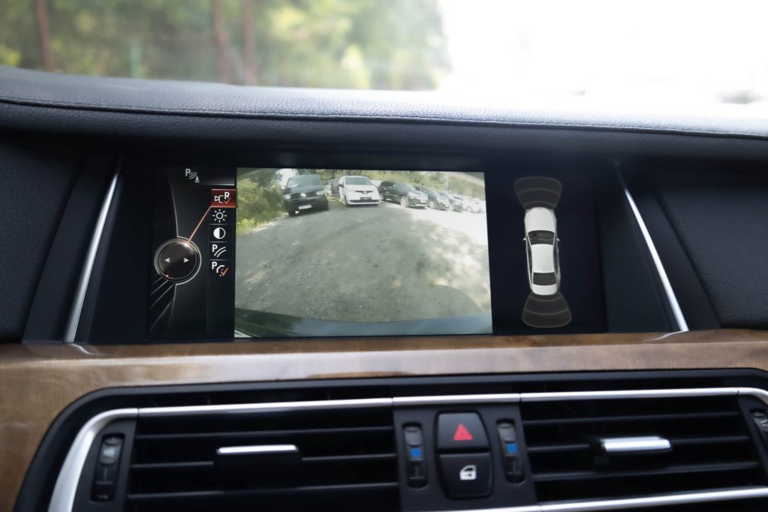 BMW 730