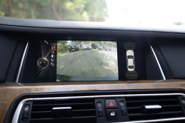 BMW 730