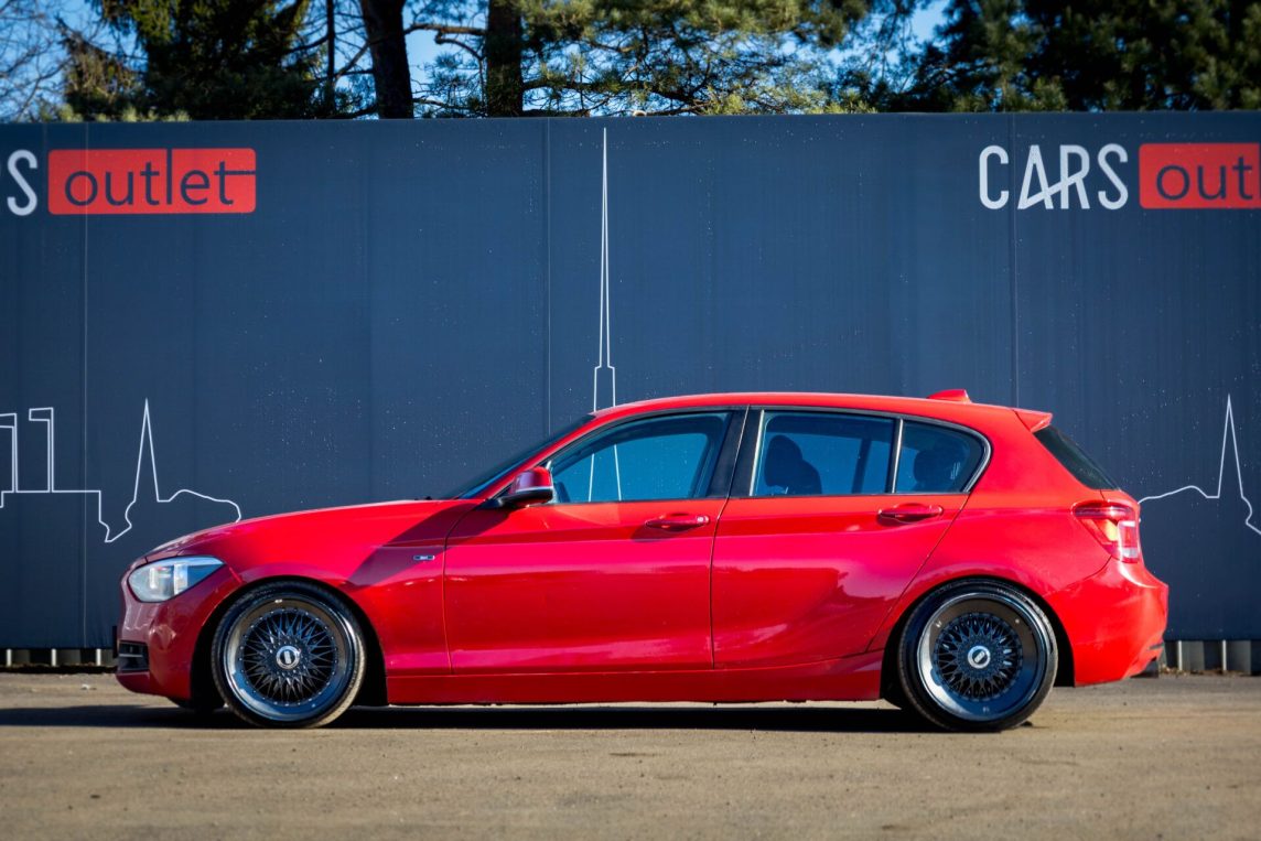 BMW 120