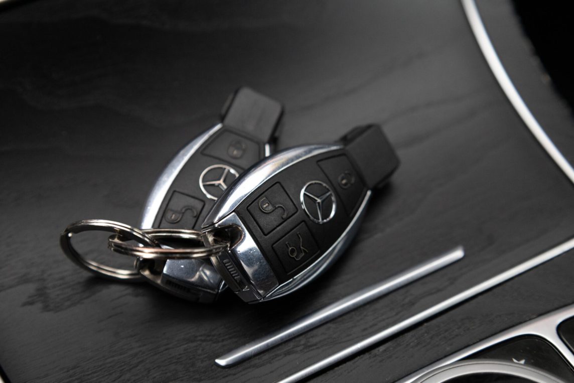 MERCEDES BENZ C350 E