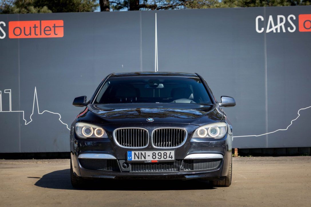 BMW 730