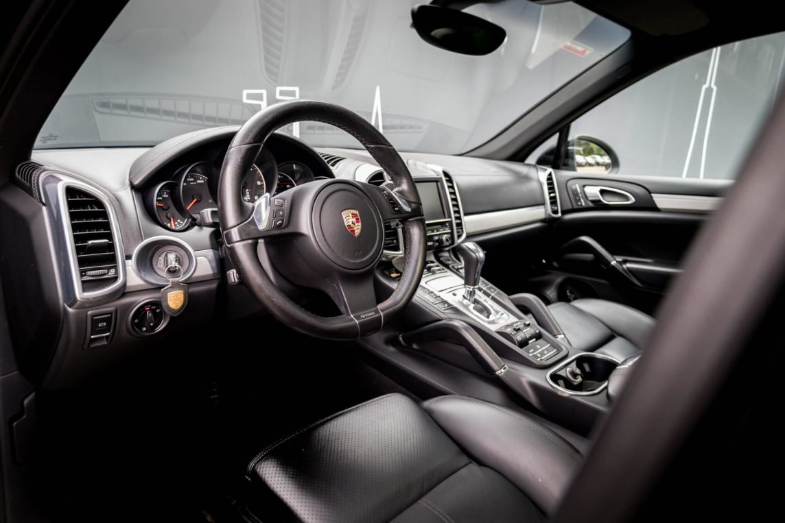 PORSCHE CAYENNE DIESEL