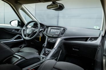 OPEL ZAFIRA TOURER