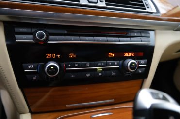 BMW 740