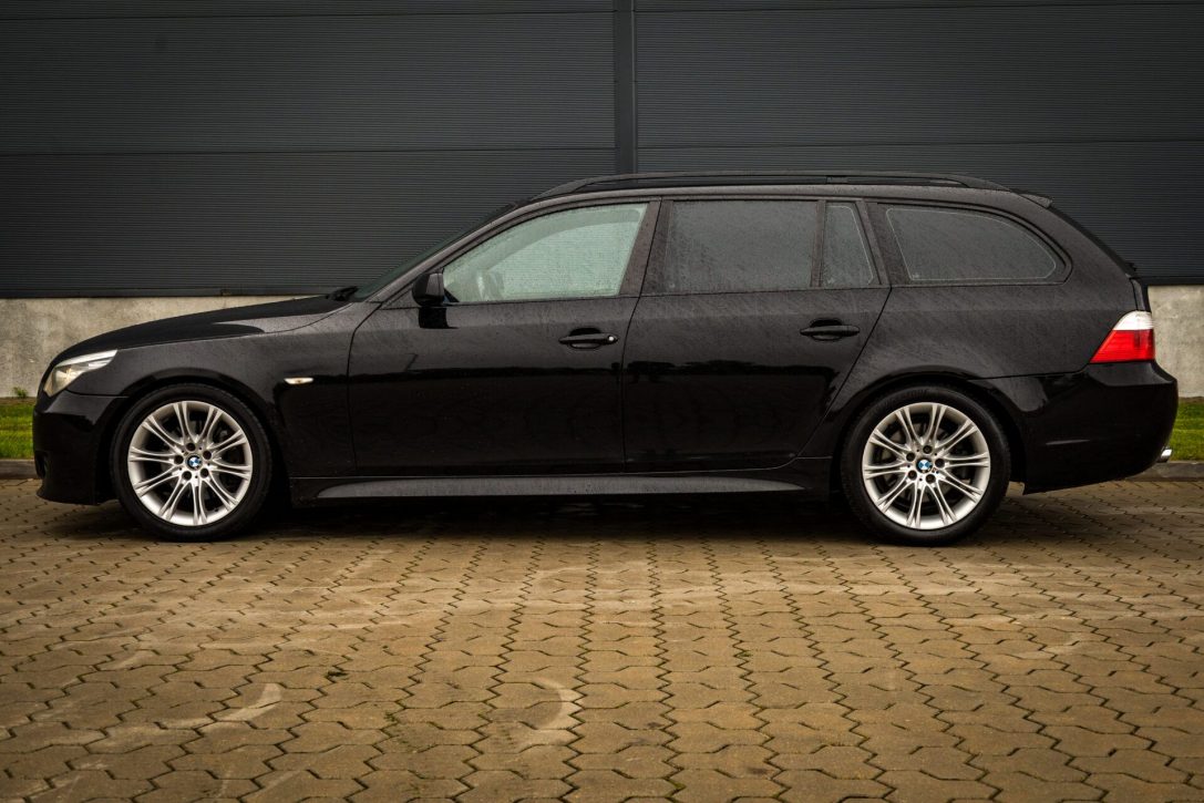 BMW 525