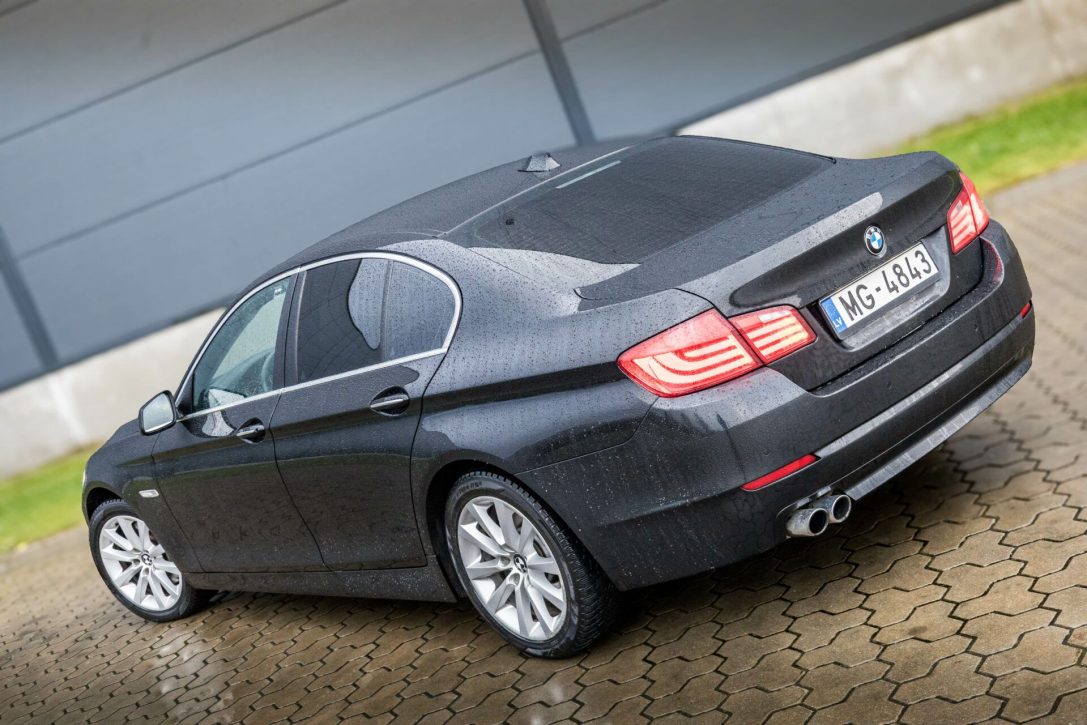 BMW 525
