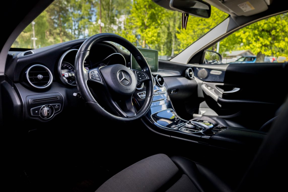 MERCEDES BENZ C200 BLUETEC