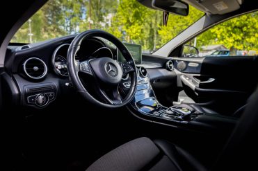 MERCEDES BENZ C200 BLUETEC