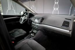 VW SHARAN