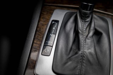 MERCEDES BENZ C220