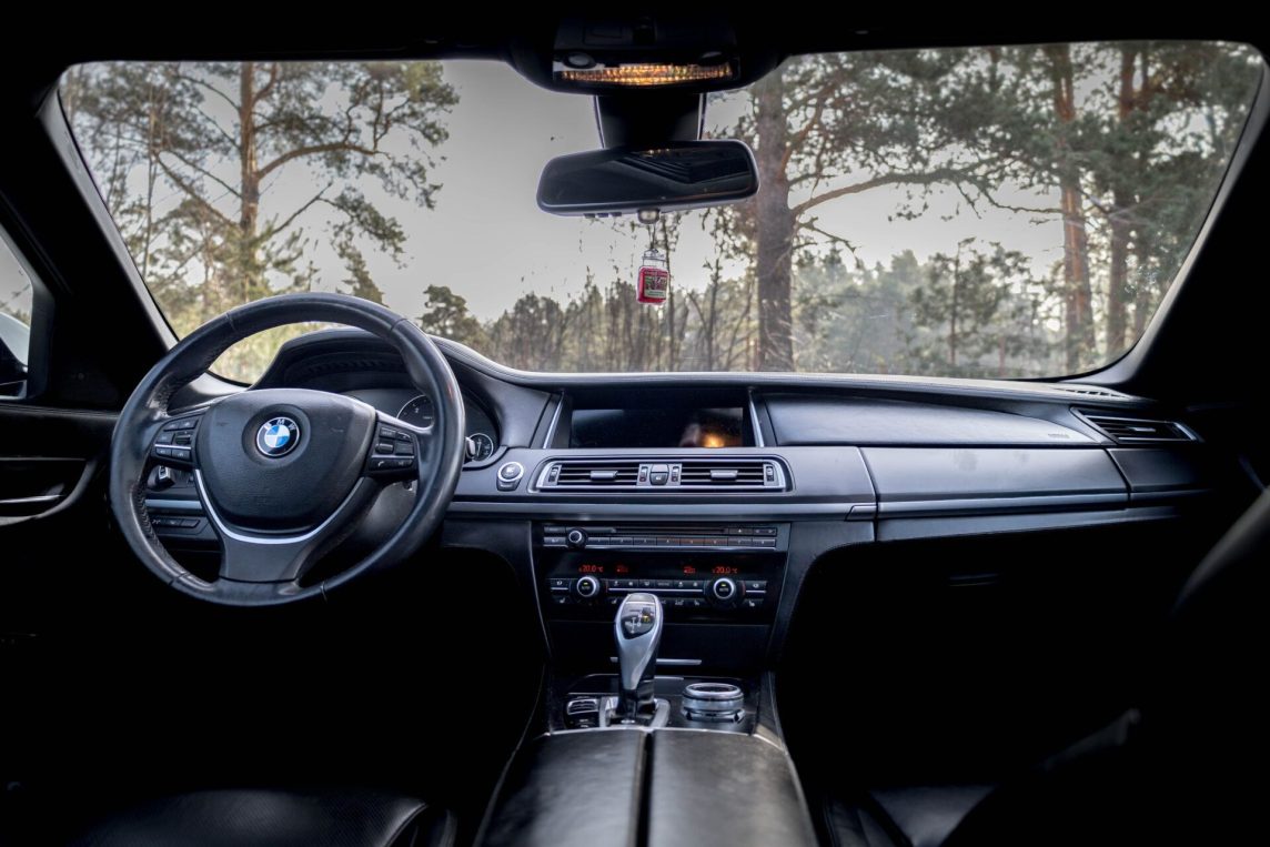 BMW 740