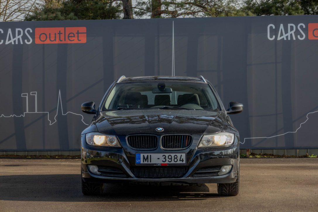 BMW 320