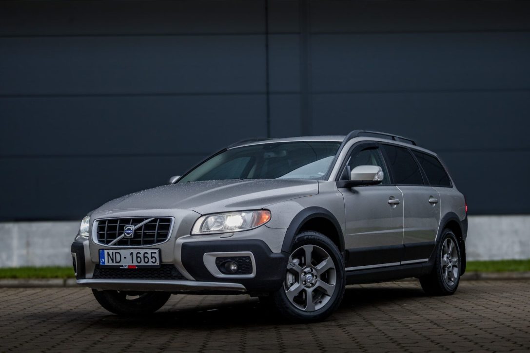 VOLVO XC70