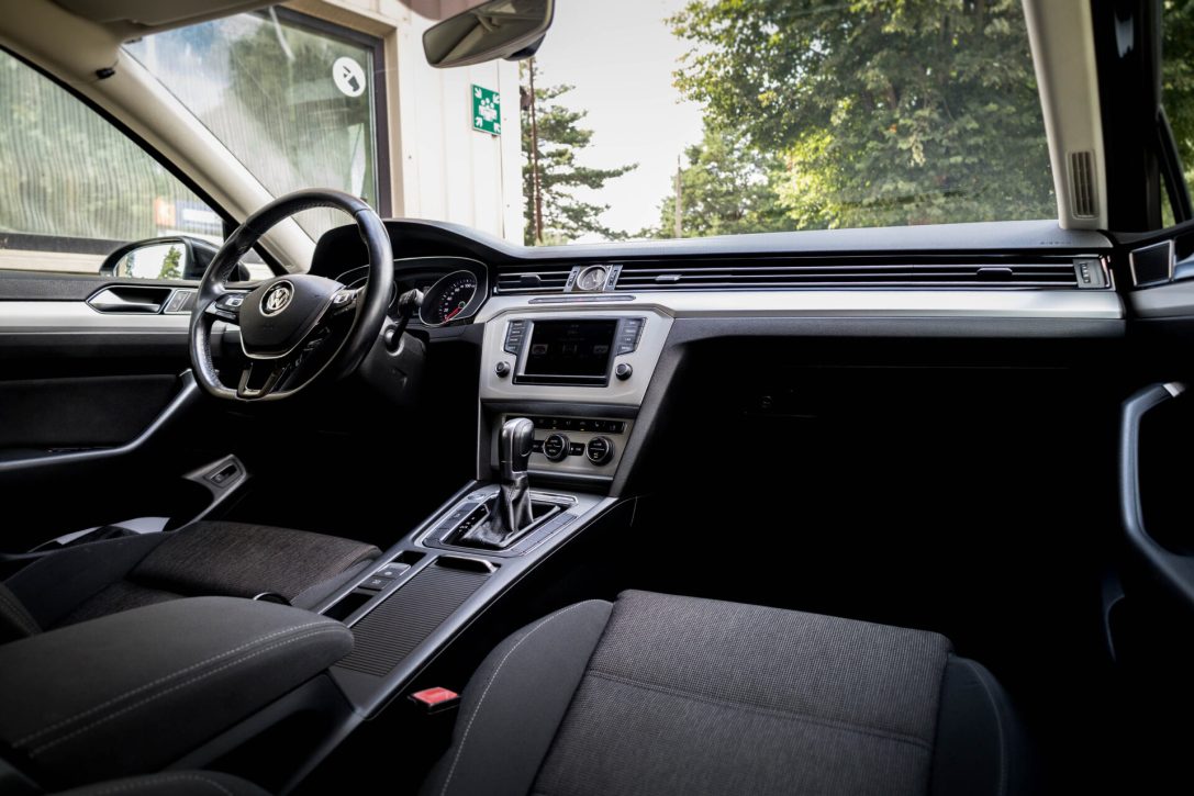 VW PASSAT