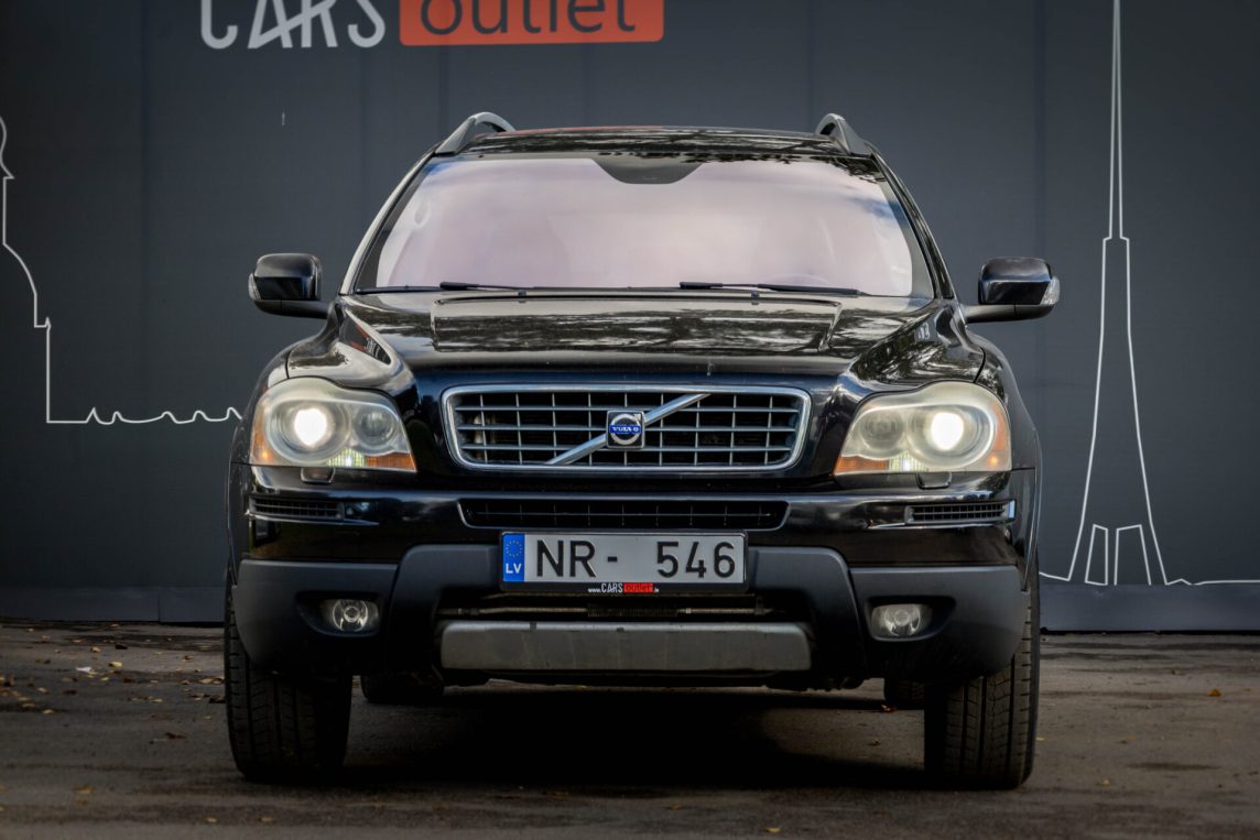 VOLVO XC90