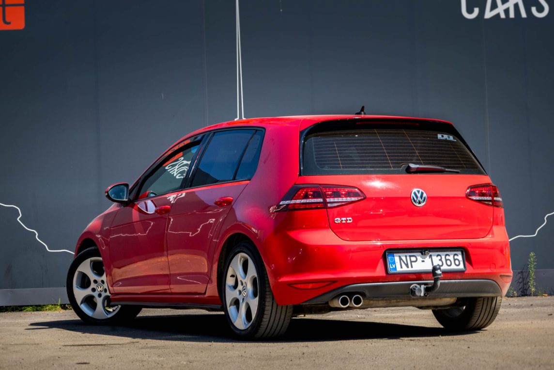 VW GOLF