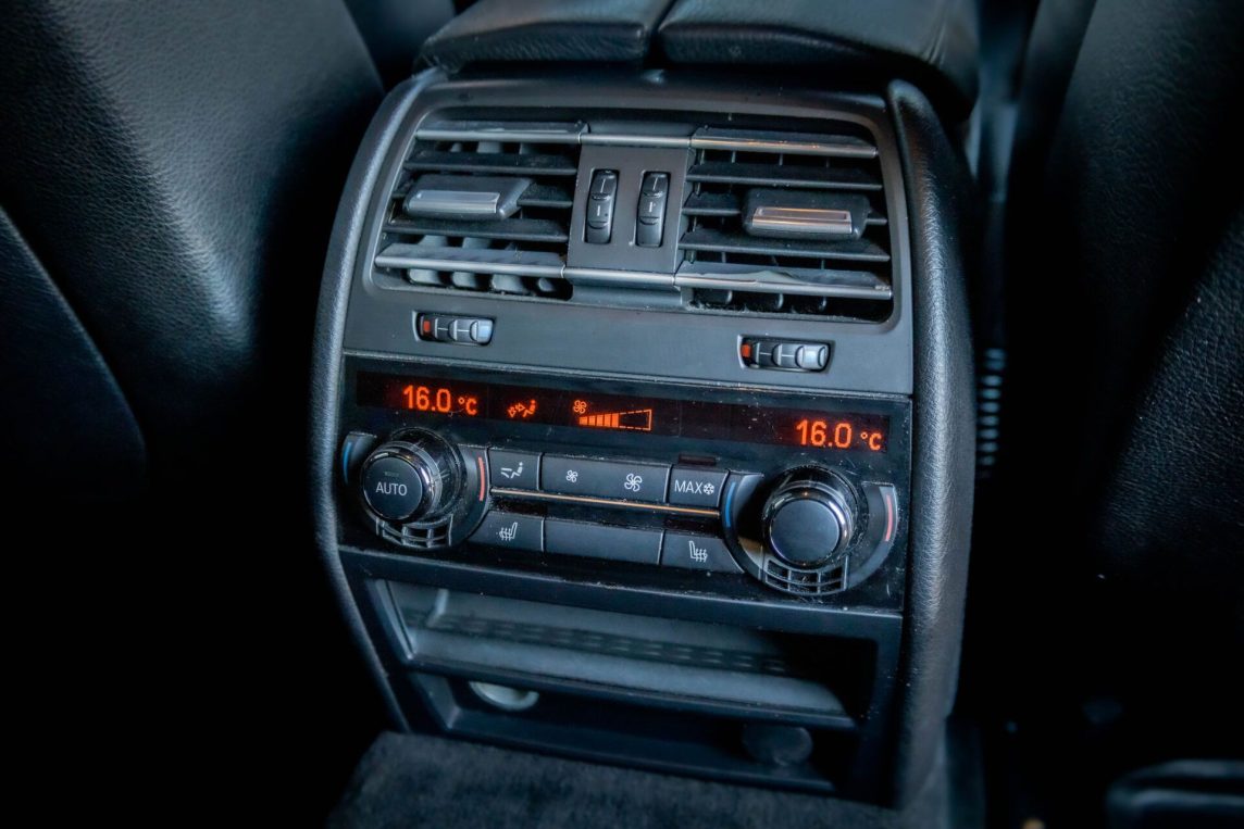 BMW 730