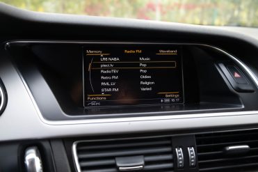 AUDI A4 AVANT