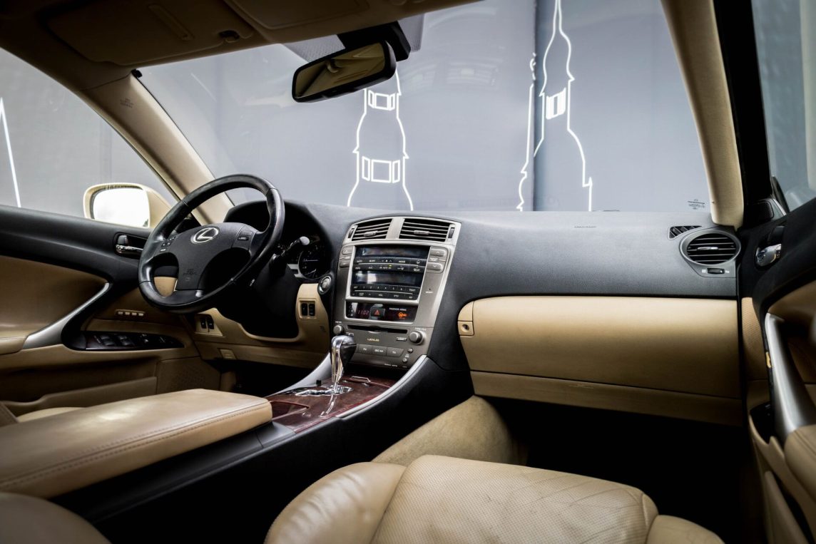 LEXUS IS 250