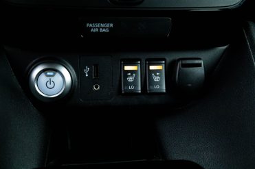 NISSAN LEAF 40KWH