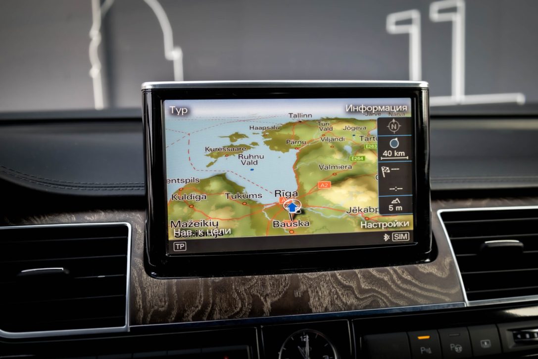 AUDI A8