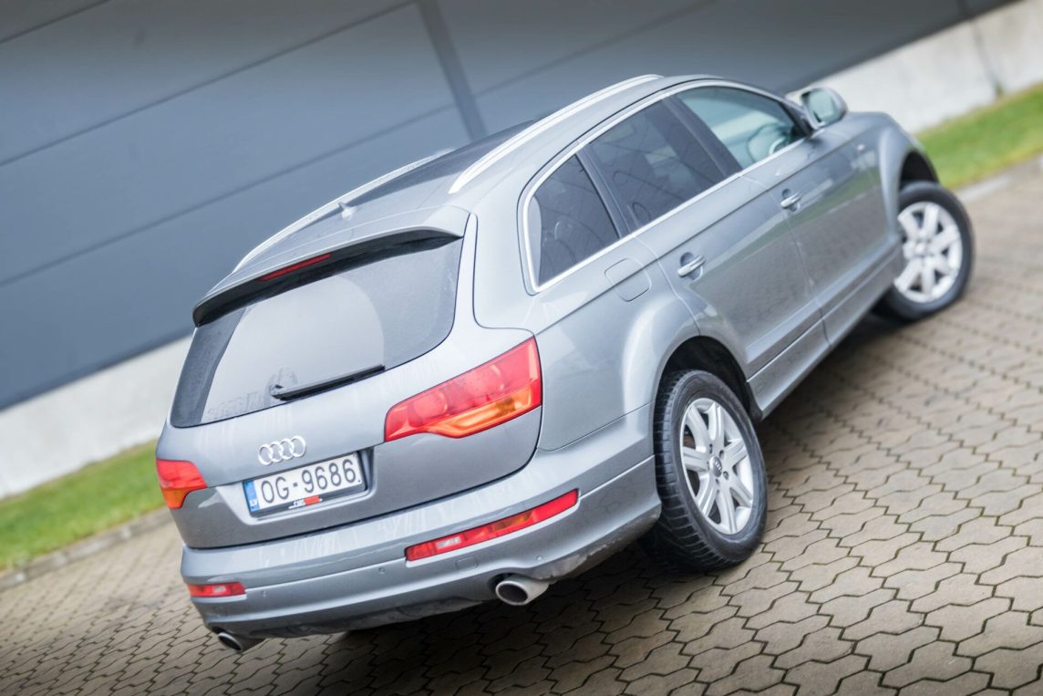 AUDI Q7