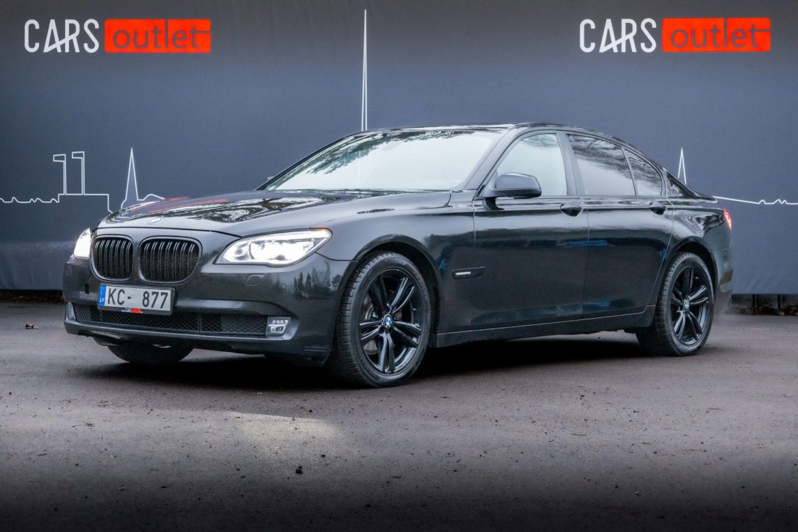 BMW 730