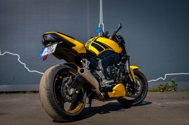 YAMAHA FZ 1N