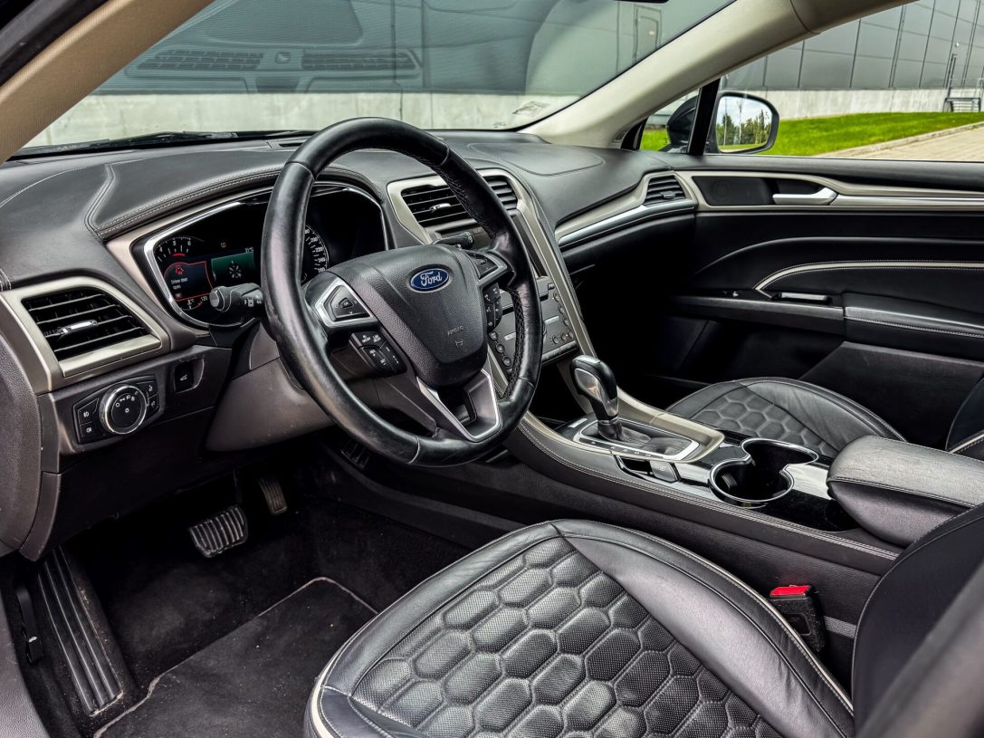FORD MONDEO