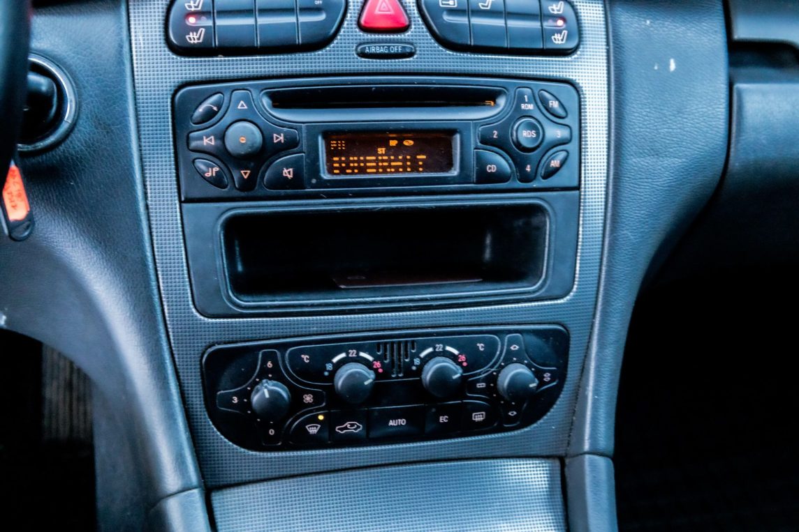 MERCEDES BENZ C 180