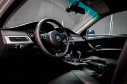 BMW 525