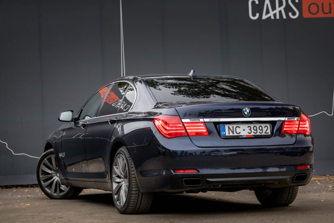 BMW 740