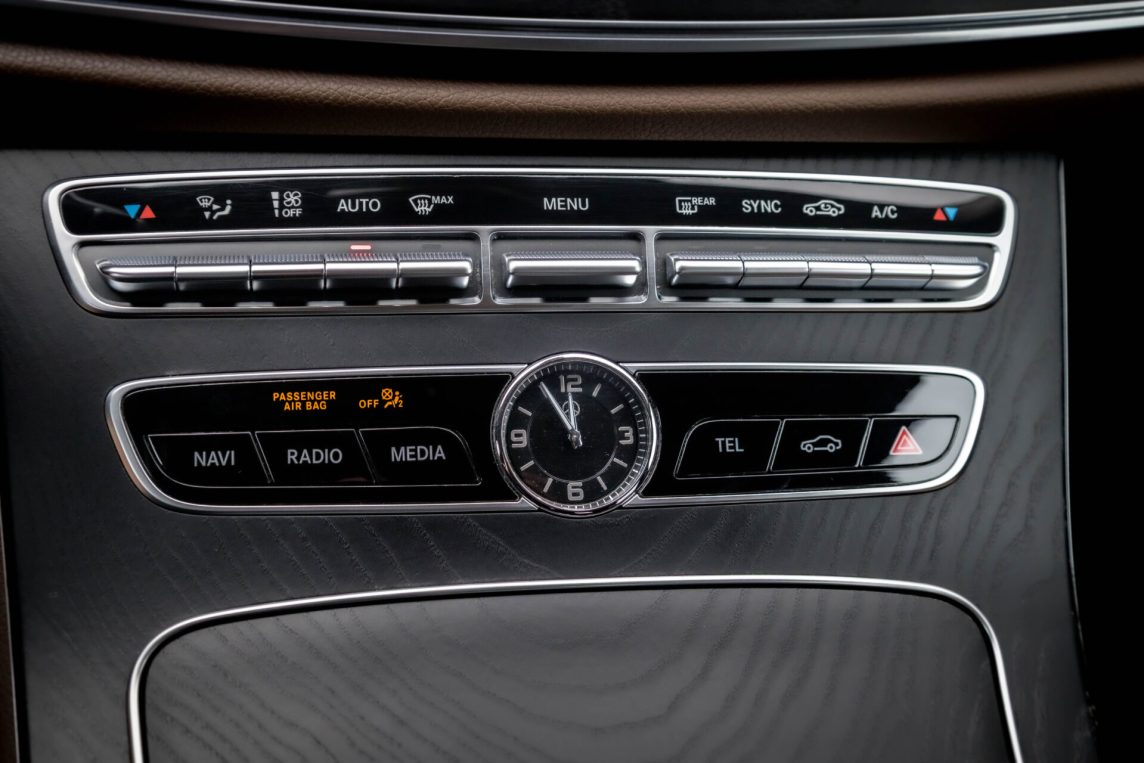 MERCEDES BENZ E200 D