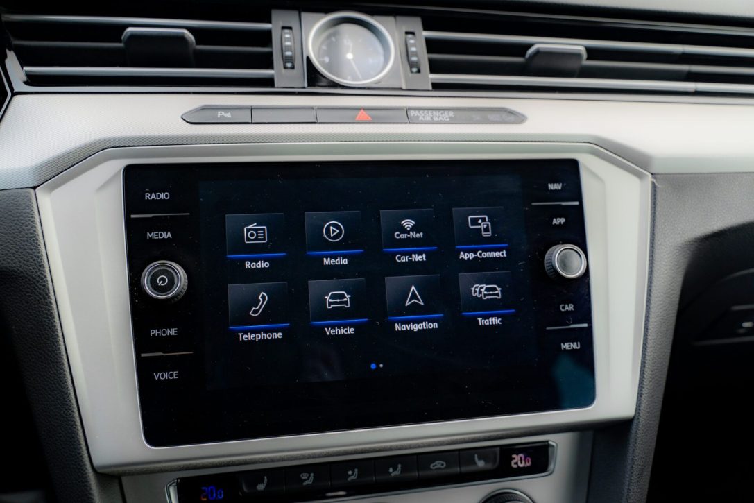 VW PASSAT