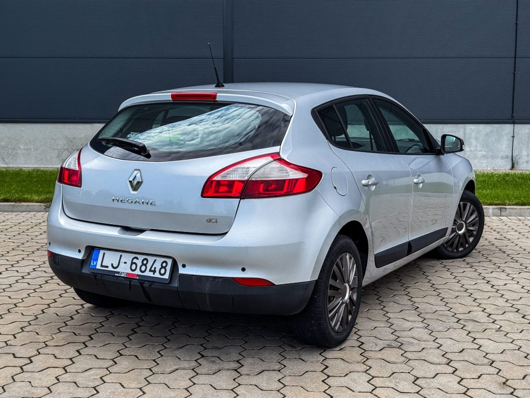 RENAULT MEGANE