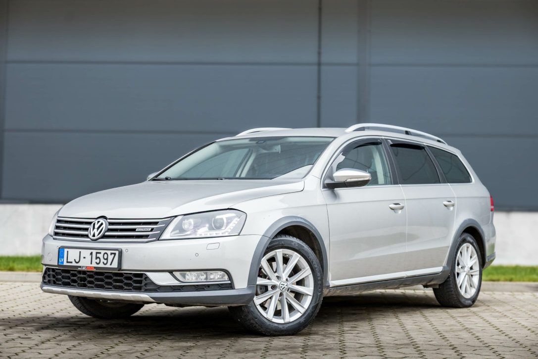 VW PASSAT