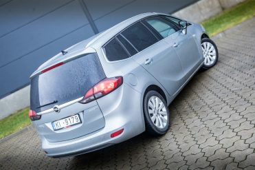 OPEL ZAFIRA TOURER